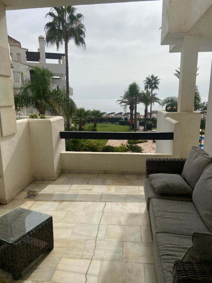 ARRUZAFA PLAYA Beachfront apartment La Cala de Mijas - B&B