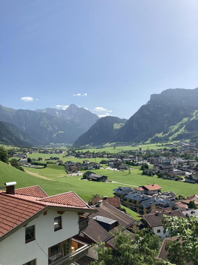 Margit Eberharter - B&B Hainzenberg