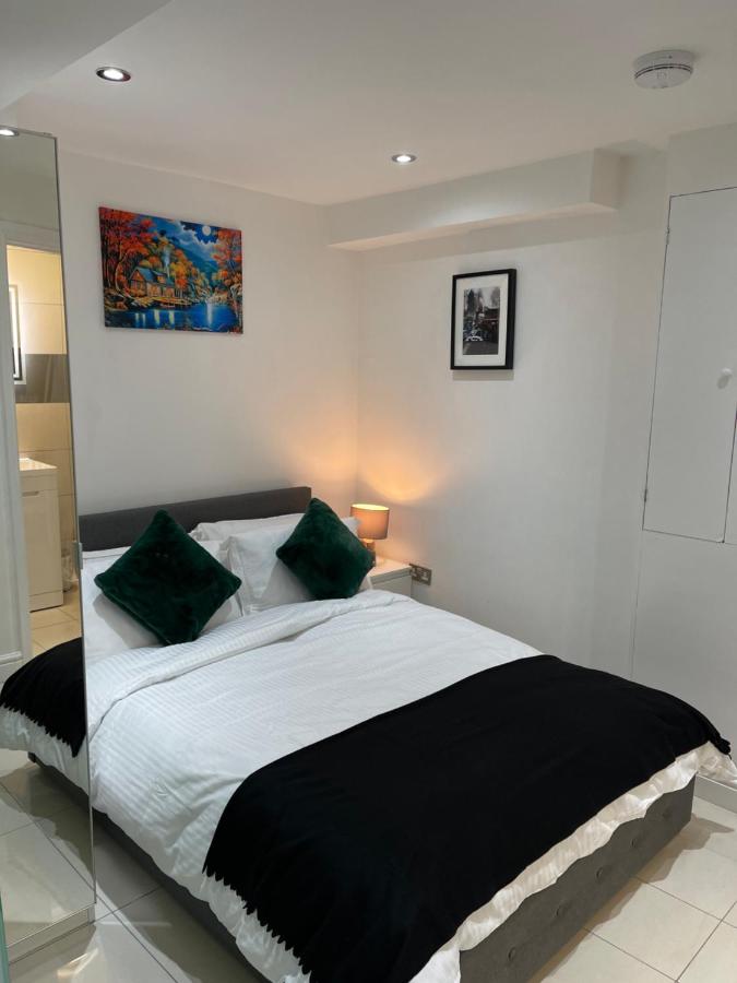 Modern 1 Bedroom Holiday Apartment in Southminster - Chambres d’hôtes Southminster