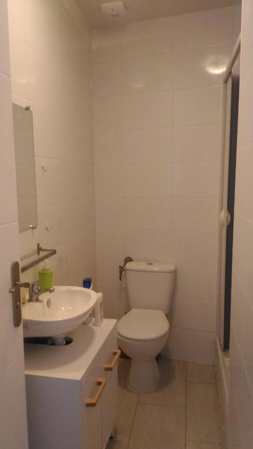Chambre Privee Salle de Bain Privee centre ville Claye - B&B Claye-Souilly