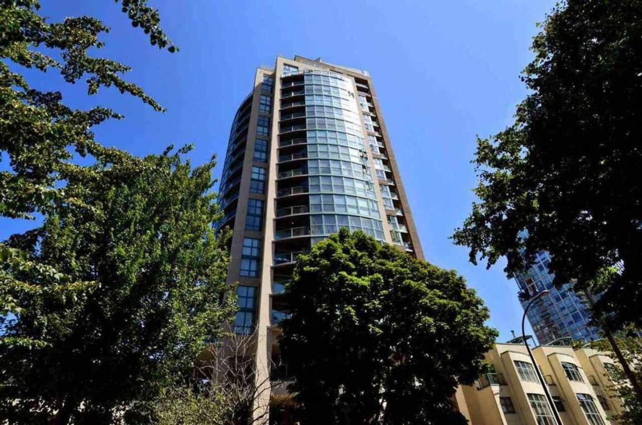 Sunset Beach Walk 2BD+2BA+1PRK Yaletown - B&B