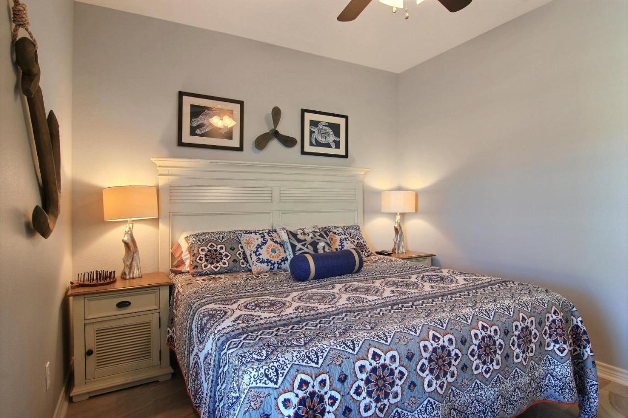 Family Tides Beach House - B&B Port Aransas