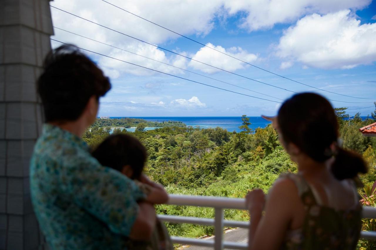 The Pool Resort Villa ICHIGOICHIE - B&B Onna