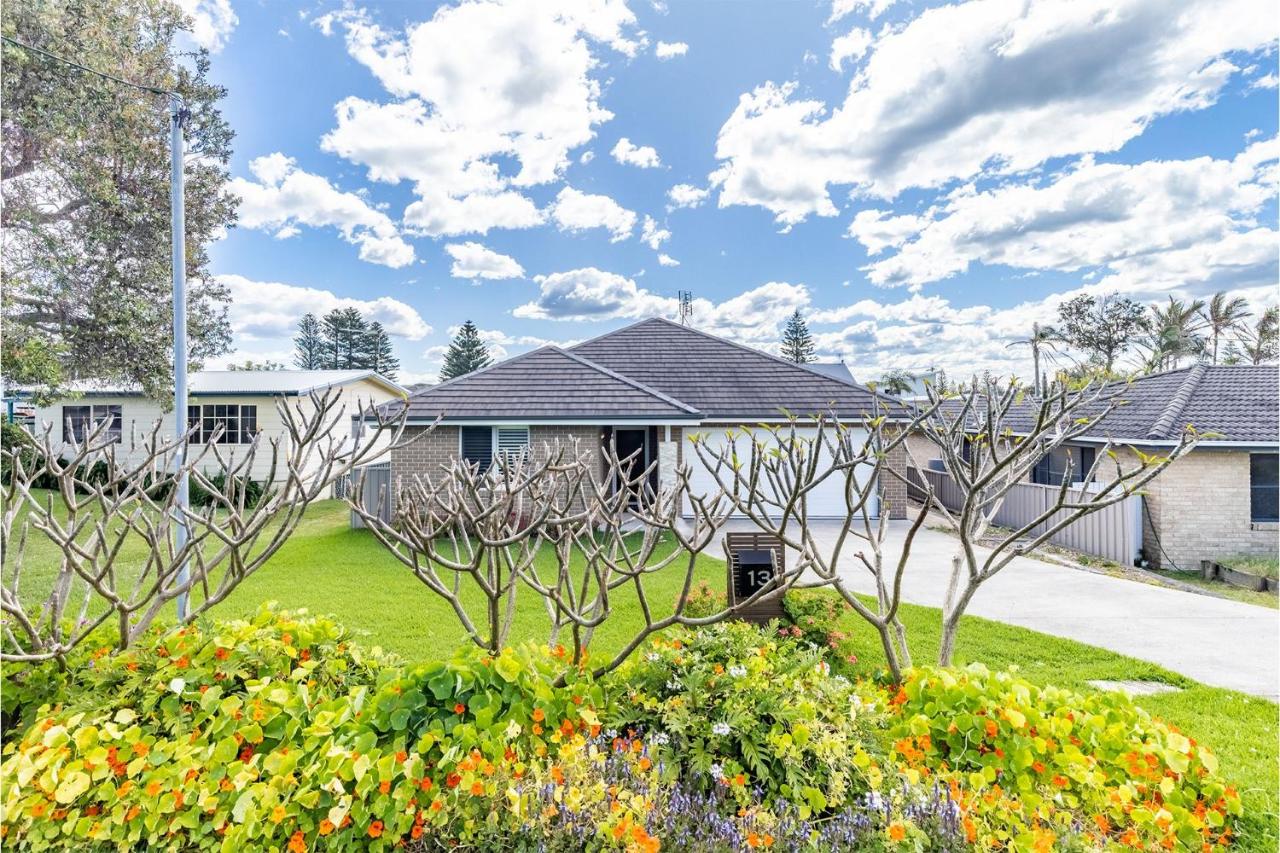 13 Morna Point Rd pet friendly boat parking house on one level - B&B Anna Bay