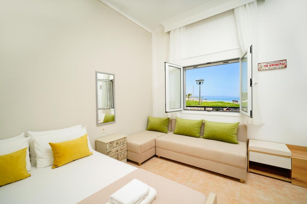 Triple Room with Sea View