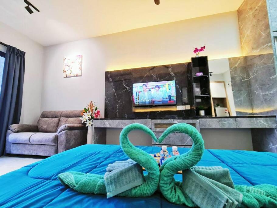 B&B Malacca - LovelySuite#RelaxChill#Netflix#PrivateBathtub#FreeParking#PoolView#ImperioResidence#LuxuryCondo - Bed and Breakfast Malacca