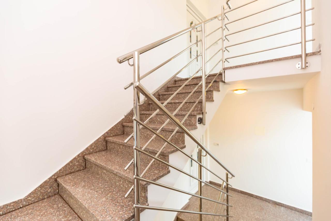 Paramount Apartments - B&B