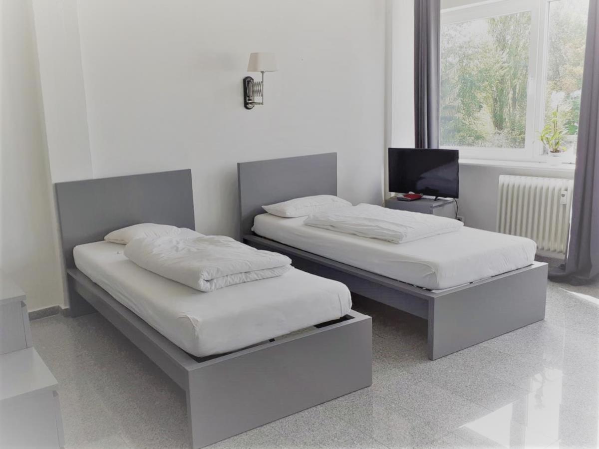 Mehrbett-Apartment 5 Citynah, einfache Ausstattung - B&B