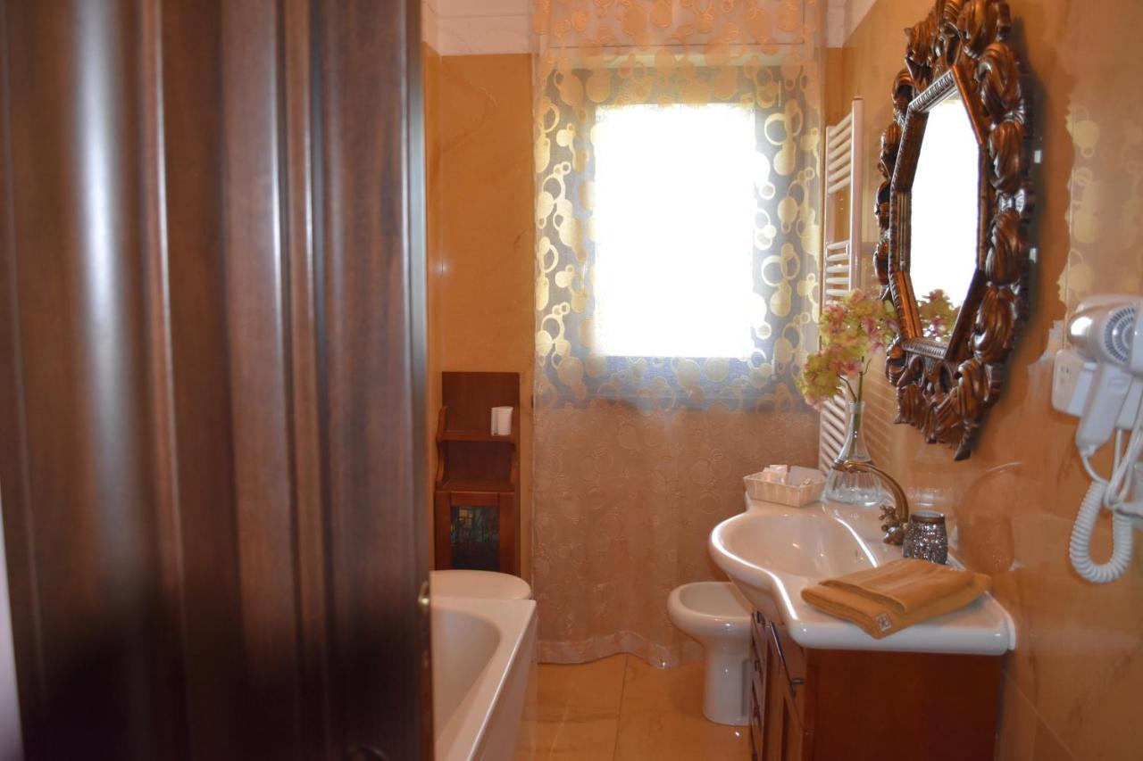 La casa di Tizio, Caio e Sempronio - B&B Roma