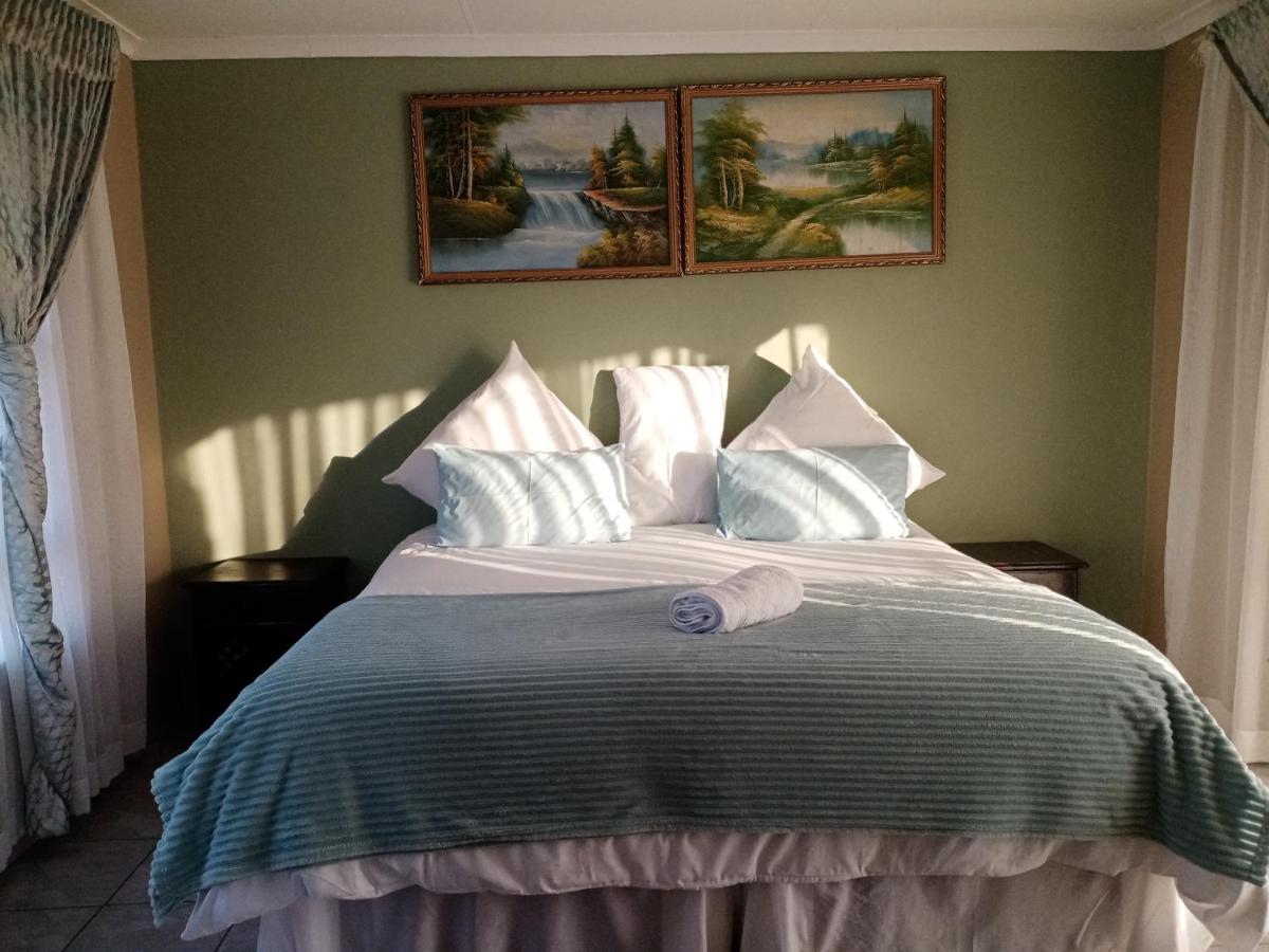 B&B Vereeniging - Jubie's Guest Lodge - Bed and Breakfast Vereeniging