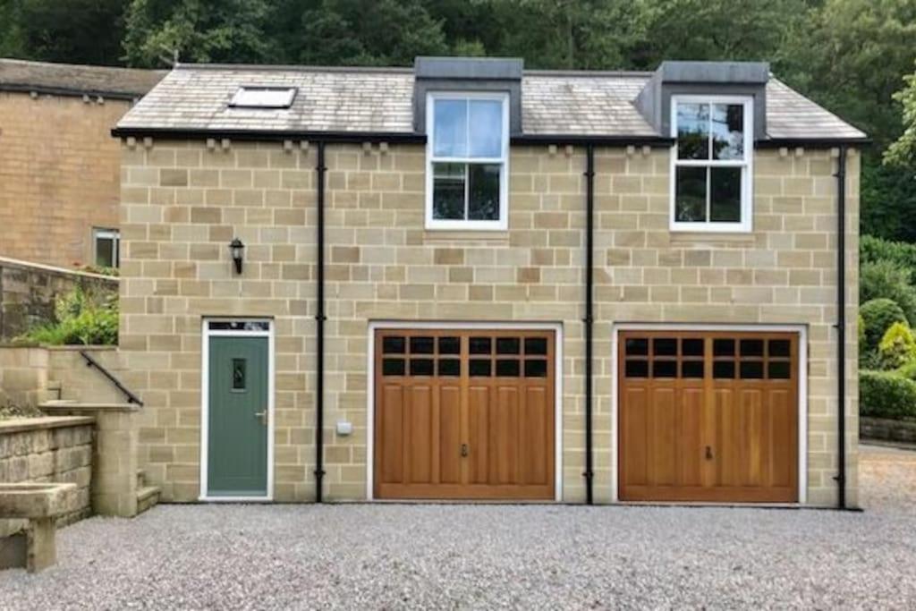 B&B Todmorden - The Coach House - *New Build in Traditional Style* - Bed and Breakfast Todmorden