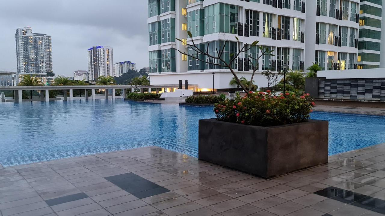 Premium 5STAR Resort Suite Mid Valley KL Sunway by Stayz Suites with Shopping Complex - B&B