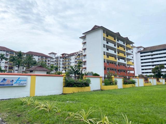 D'Mentari Laguna Super Seaview - B&B
