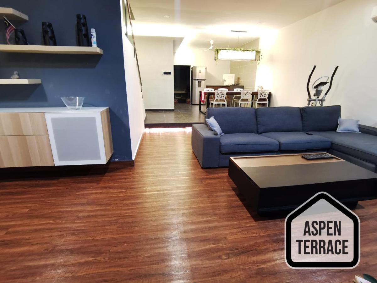 B&B Sitiawan - Aspen Terrace - Classy Homestay 3 Rooms, 4 Baths - Bed and Breakfast Sitiawan