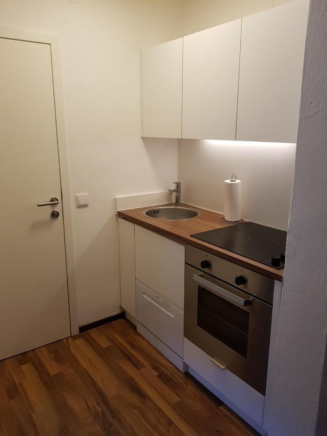 Apartment with Shower