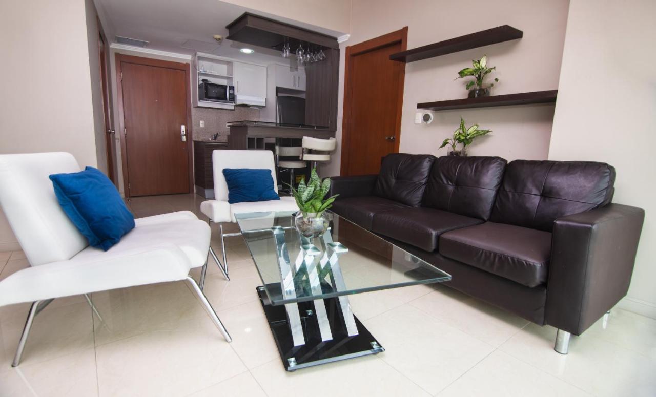 Riverfront I 1, piso 4, suite vista al rio, Puerto Santa Ana, Guayaquil - Chambres d'hôtes Guayaquil