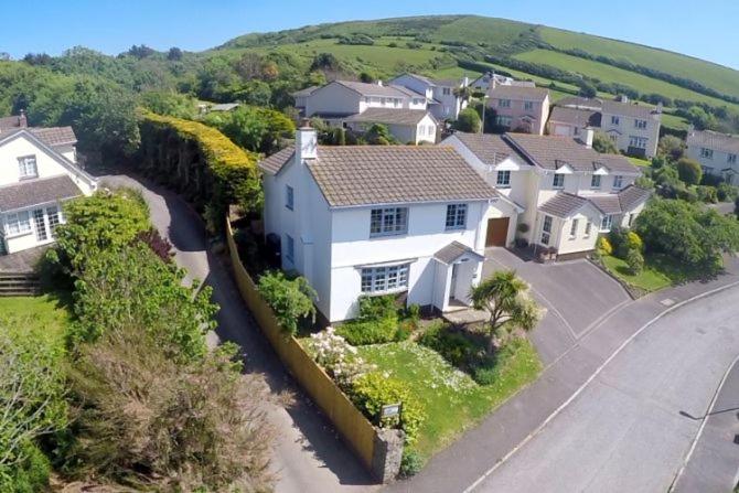 CROYDE WHITE HOUSE 4 Bedrooms - B&B Croyde