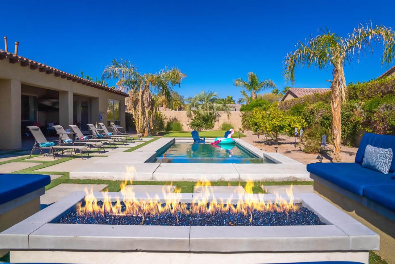 B&B Indio - Desert Escape w Pool Firepit Putting Green - Bed and Breakfast Indio