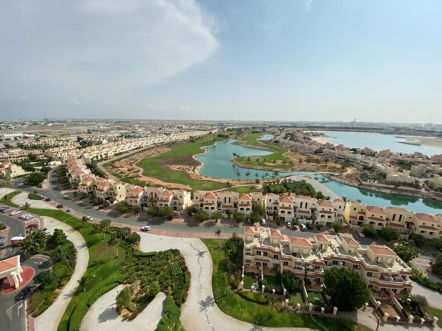B&B Ras Al Khaimah City - Relaxing, Swimming and Golfing in Al Hamra Village - Bed and Breakfast Ras Al Khaimah City