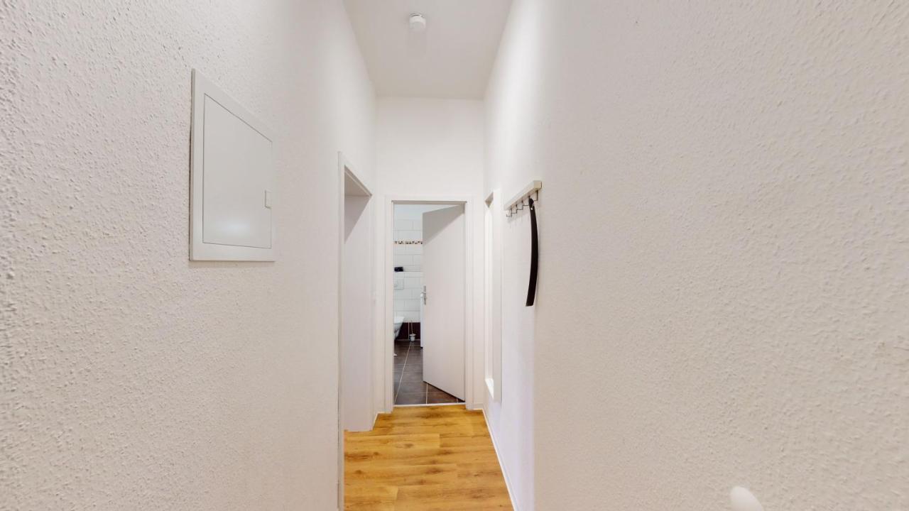 SweetHome - Business-Apartment mit Küche, Terrasse, Stellplatz - B&B Magdeburgo