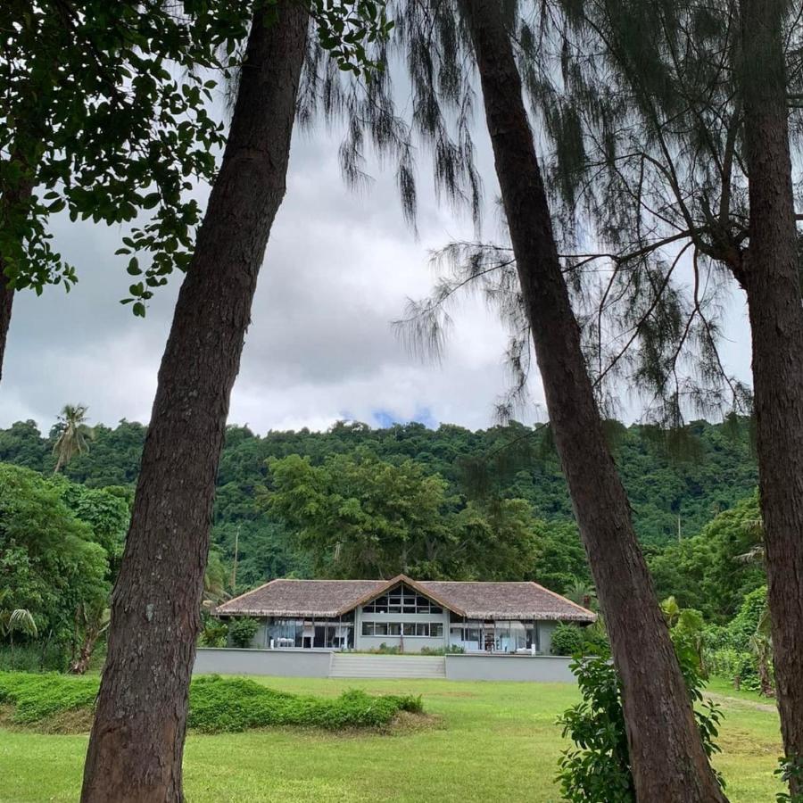 Solwata House, On the Water Sleeps 6 - B&B Port Vila