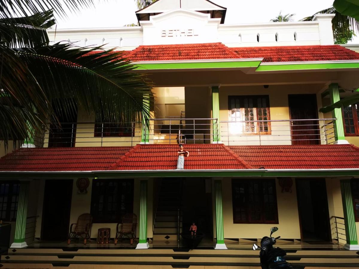 B&B Trivandrum - J2 Home Stay - Luxury Homes with Caravan Services - Bed and Breakfast Trivandrum