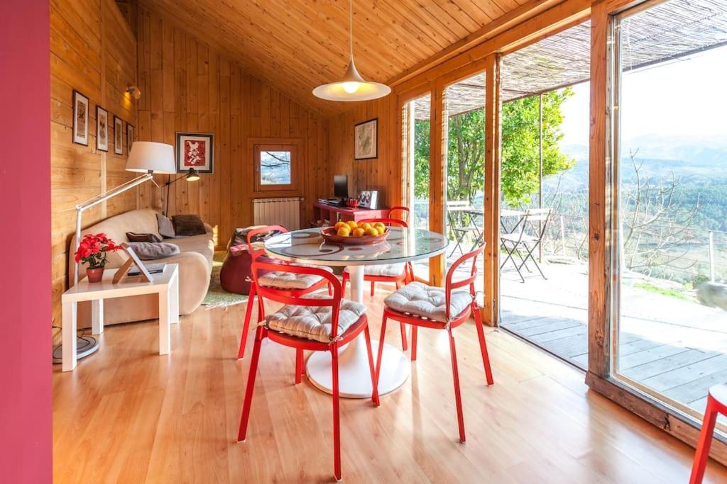 GoToGeres - Casa da Piscina - Casas de Alem - B&B Arcos de Valdevez