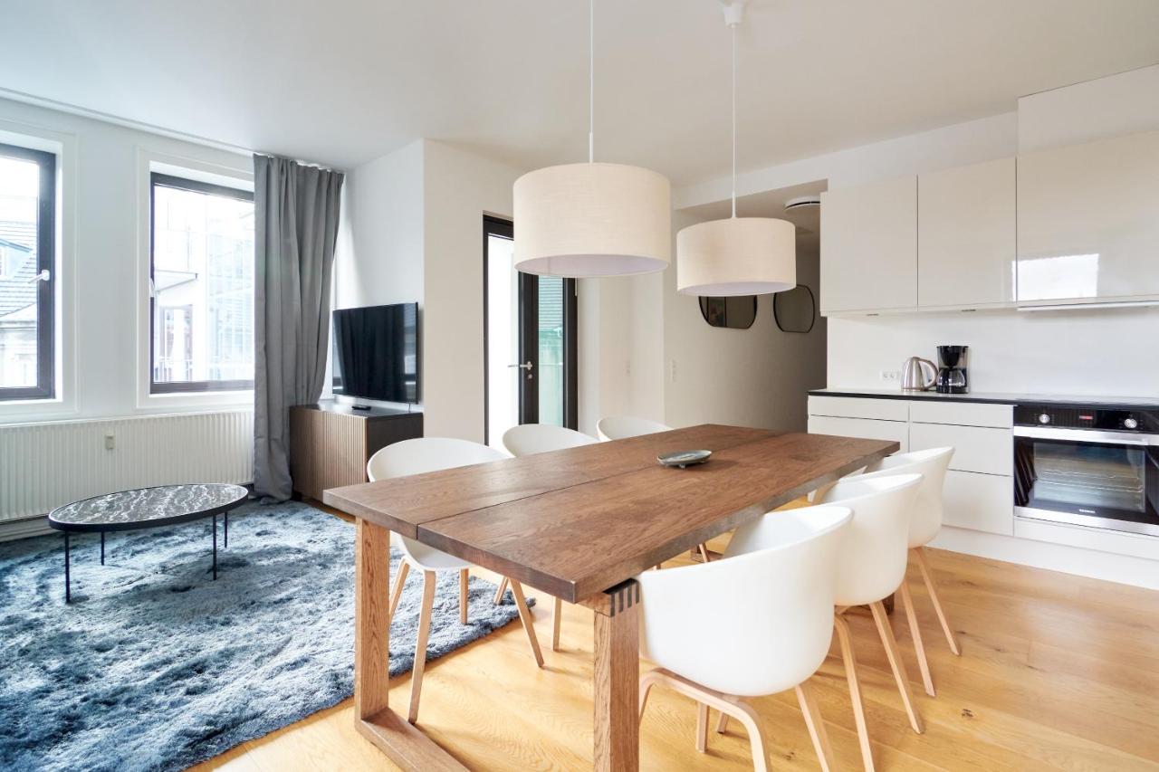 B&B Copenhagen - Stylish 2BR w Private Balcony in CPH City Centre - Bed and Breakfast Copenhagen