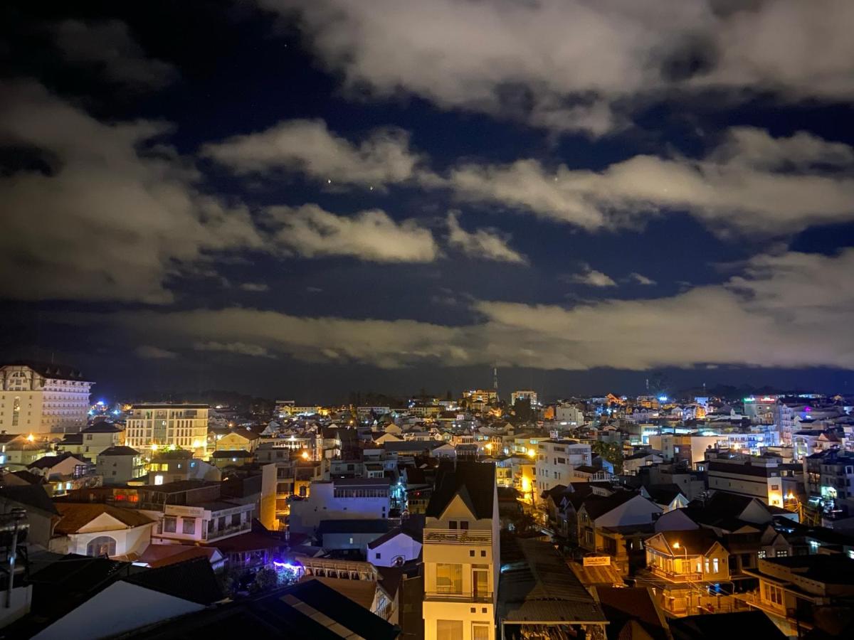 Zweibettzimmer mit Bergblick