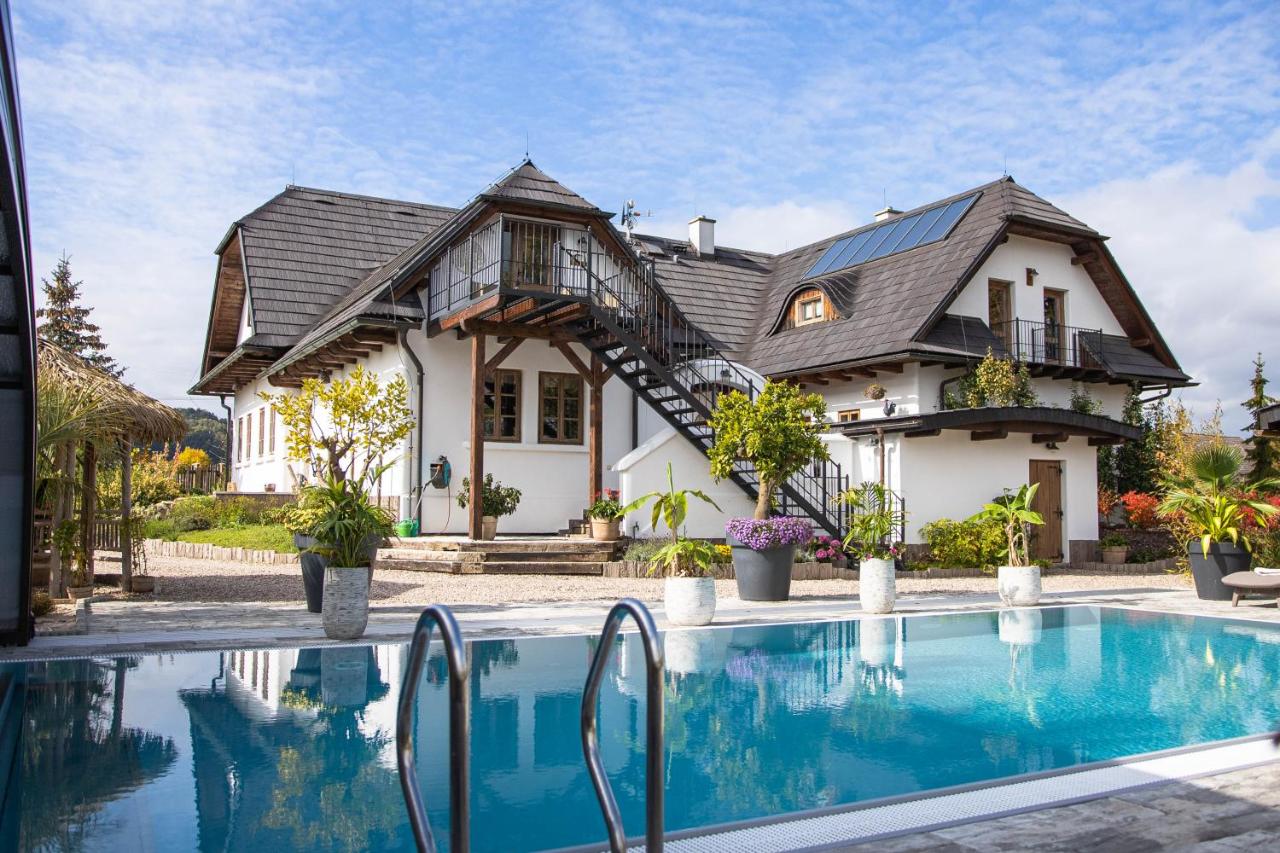 Apartmány NA DAŘILCE - B&B Prostřední Libchavy