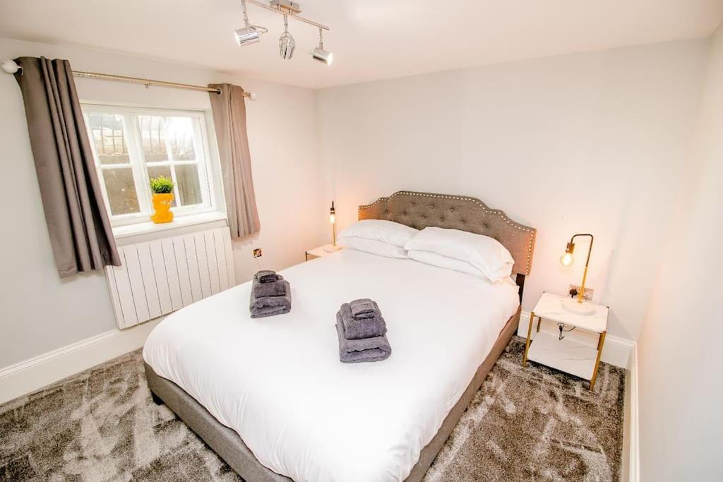 B&B Norwich - Spacious 2 bed city centre apartment with parking - Bed and Breakfast Norwich