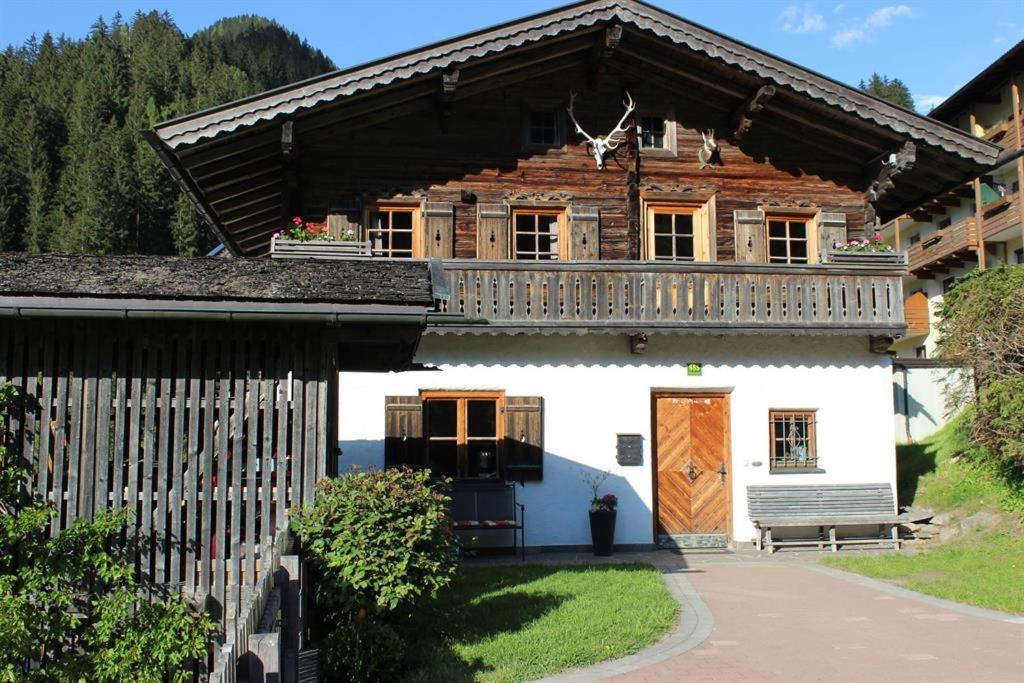 B&B Mayrhofen - Das Zauberhaft - Bed and Breakfast Mayrhofen