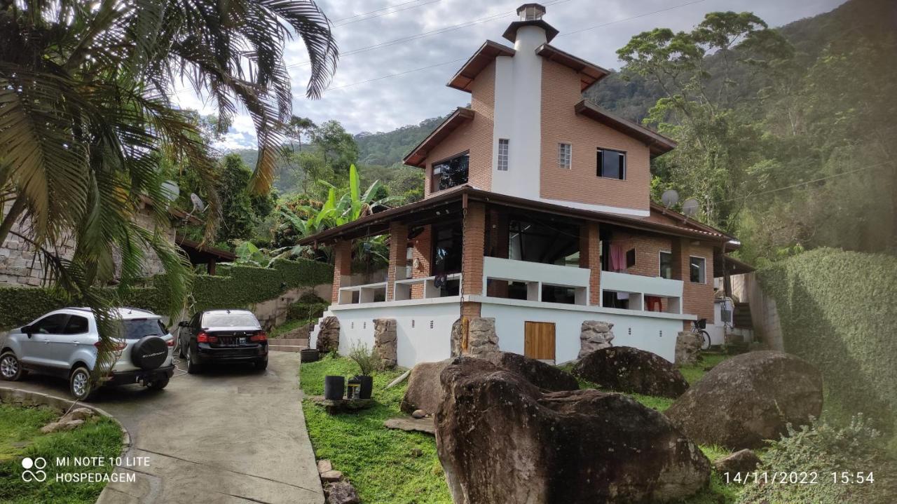 Hospedagem para temporada em Ubatuba - B&B