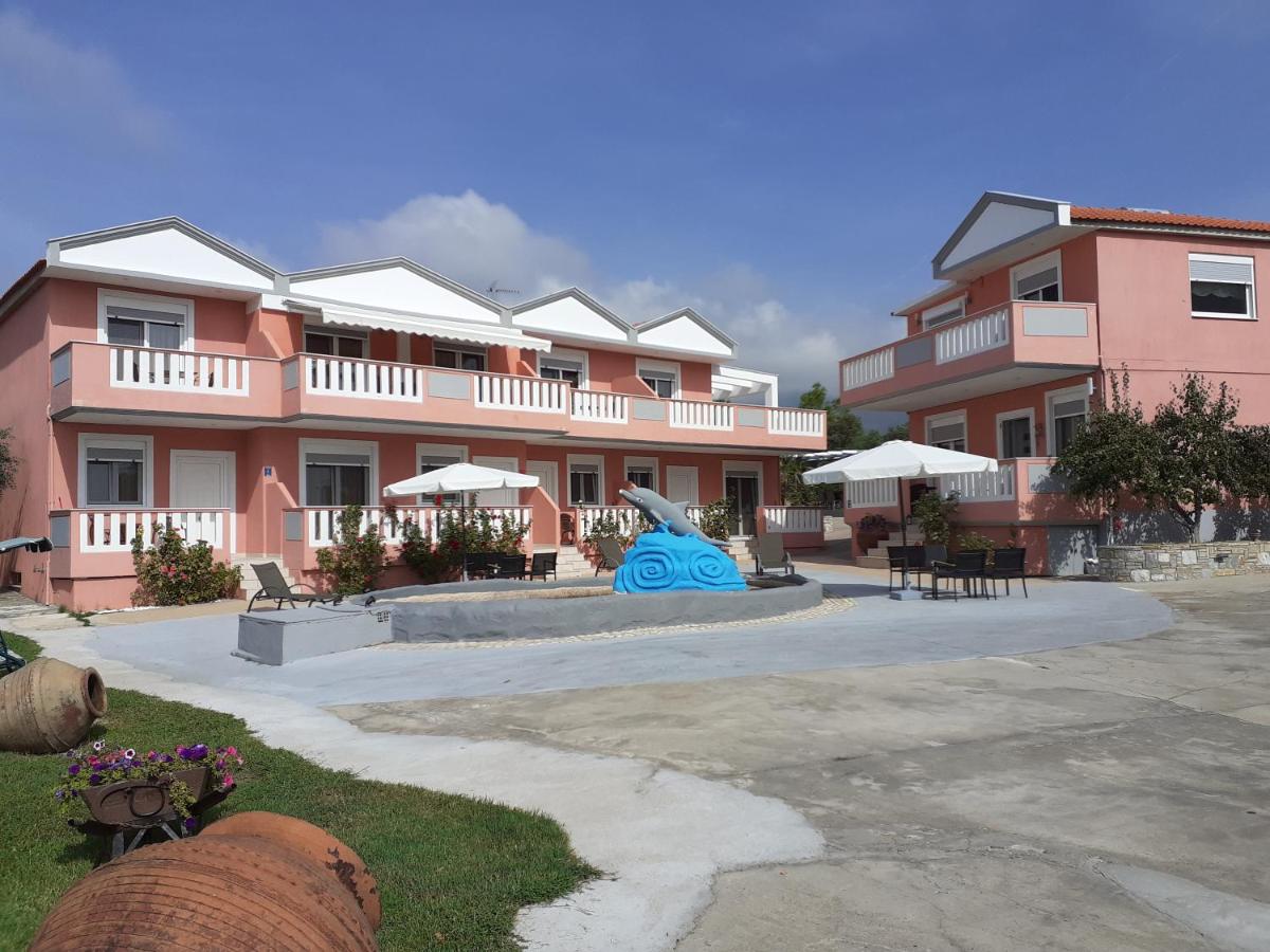 Blue Horizon Apartments&Maisonettes - Bed and Breakfast