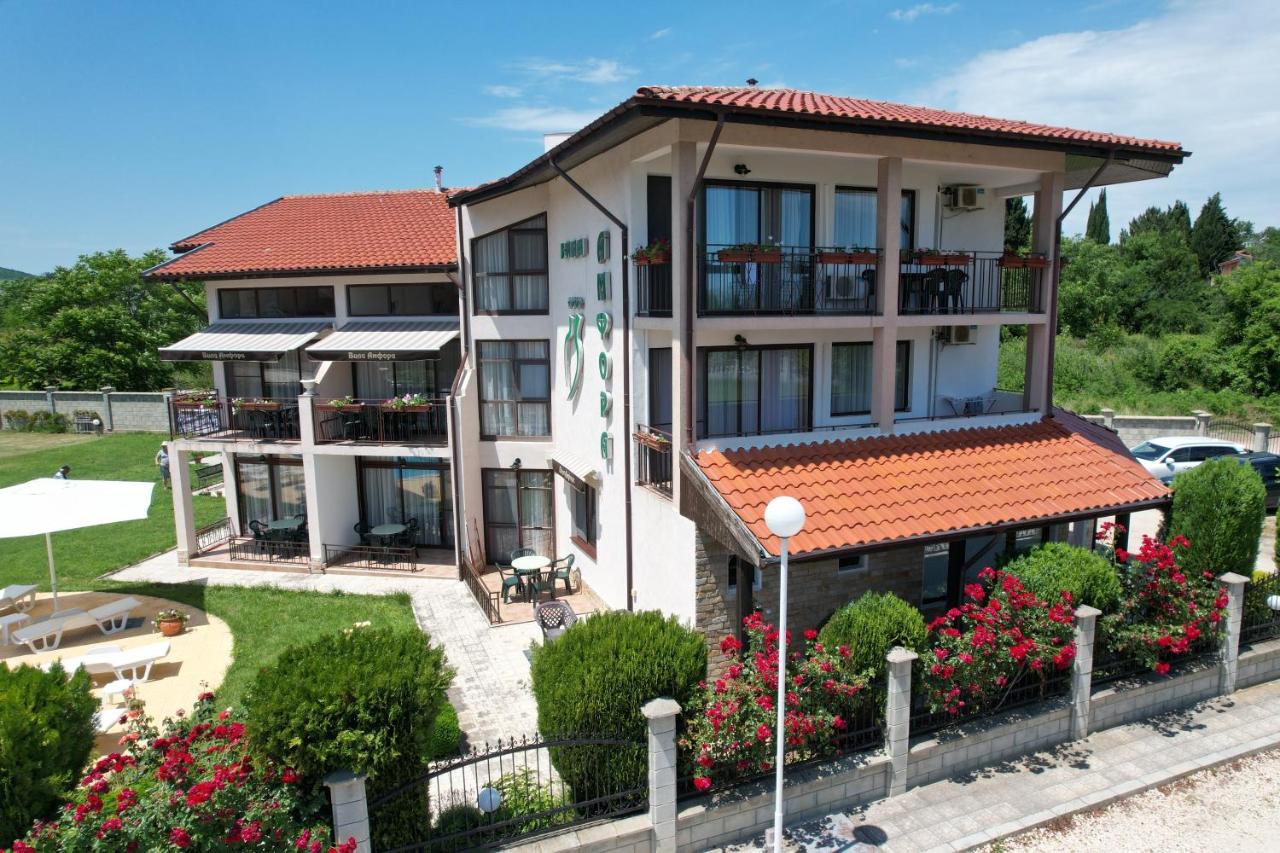 Villa Amfora - B&B
