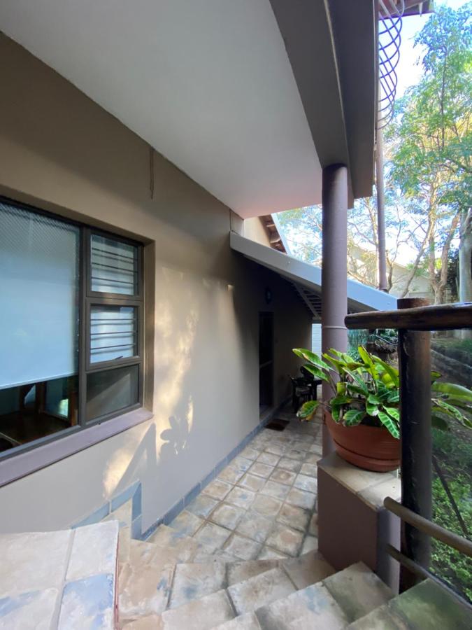 B&B Durban - Comfortable Spacious Garden Cottage - Bed and Breakfast Durban