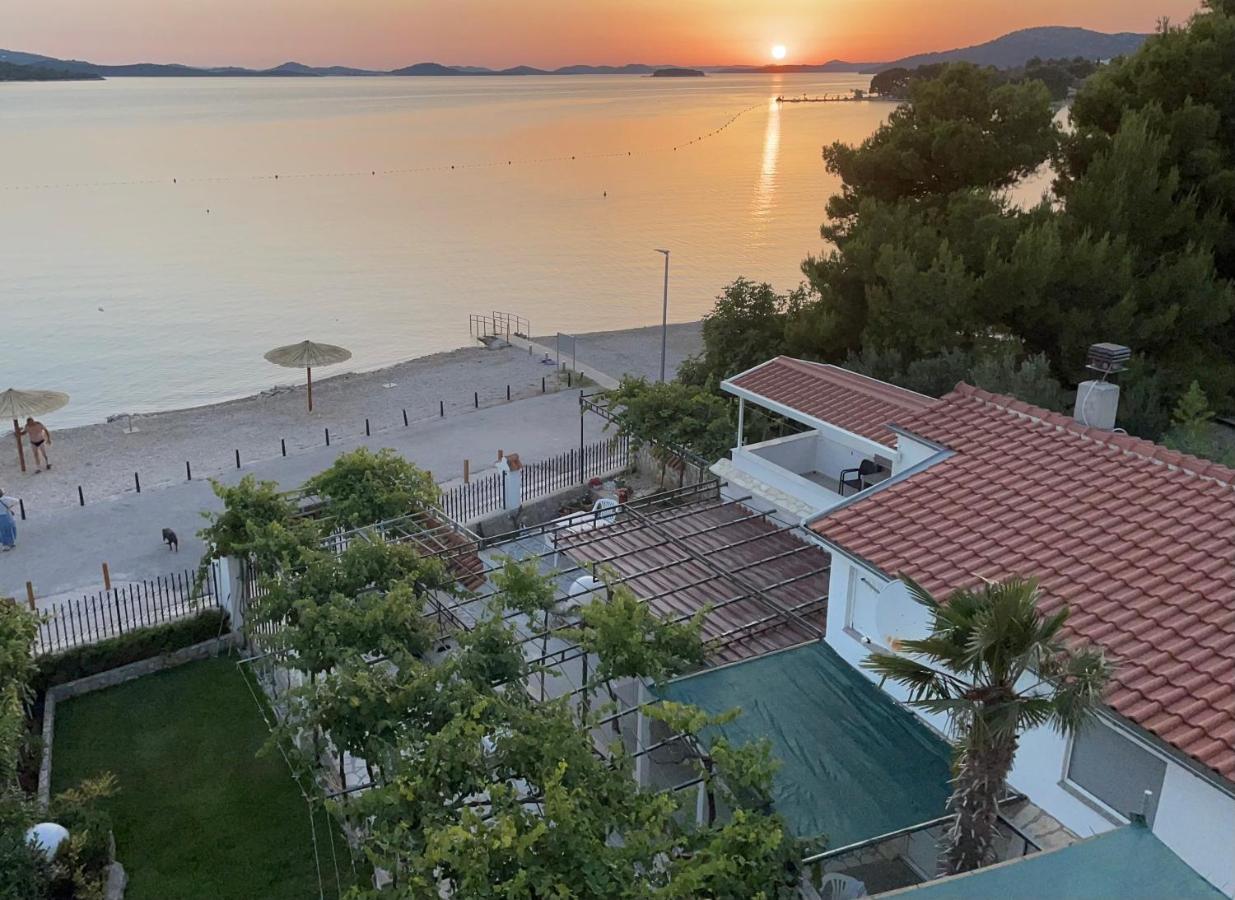 Appartamento con 2 Camere da Letto