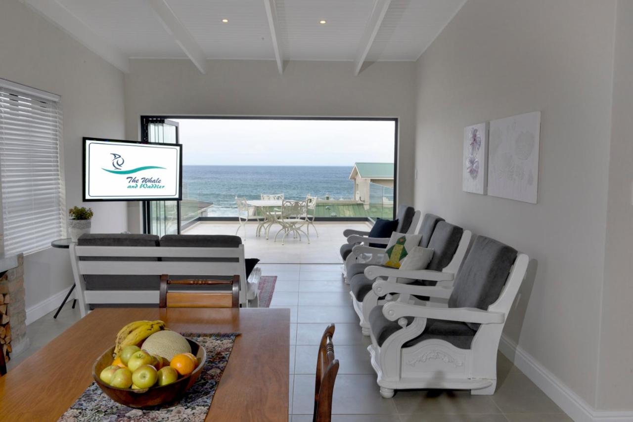 B&B Kleinmond - The Whale and Waddler - Unit with a view - and solar energy support - Bed and Breakfast Kleinmond