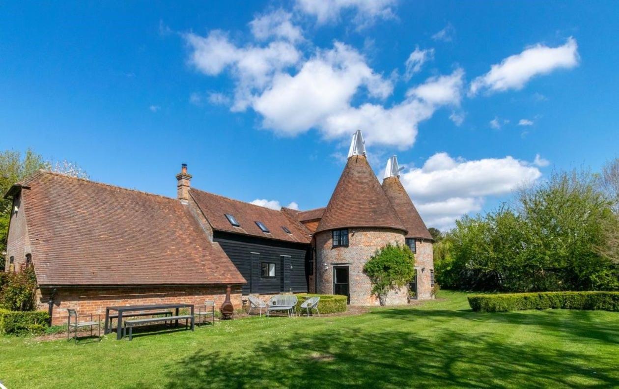 B&B Heathfield - Court Lodge Oast - Bed and Breakfast Heathfield