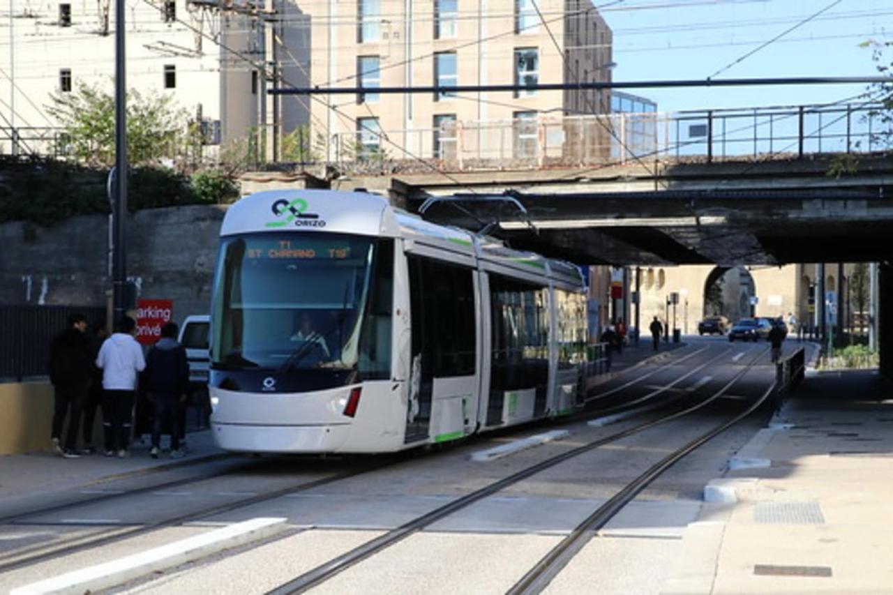 Duplex quartier Saint Ruf proche remparts Avignon centre - B&B Avignone