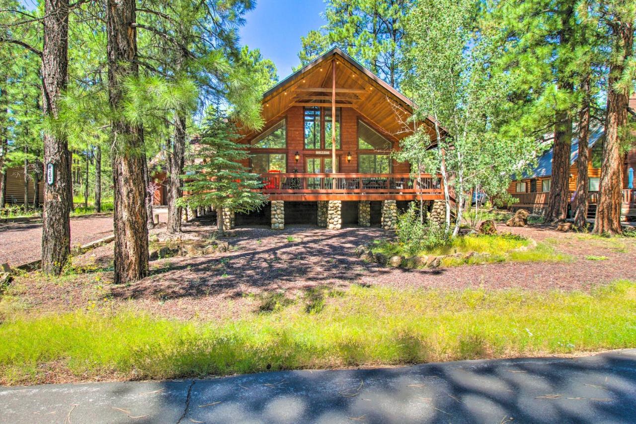 B&B Indian Pine - Beautiful Pinetop Gem with Fire Pit, Deck and Grill! - Bed and Breakfast Indian Pine