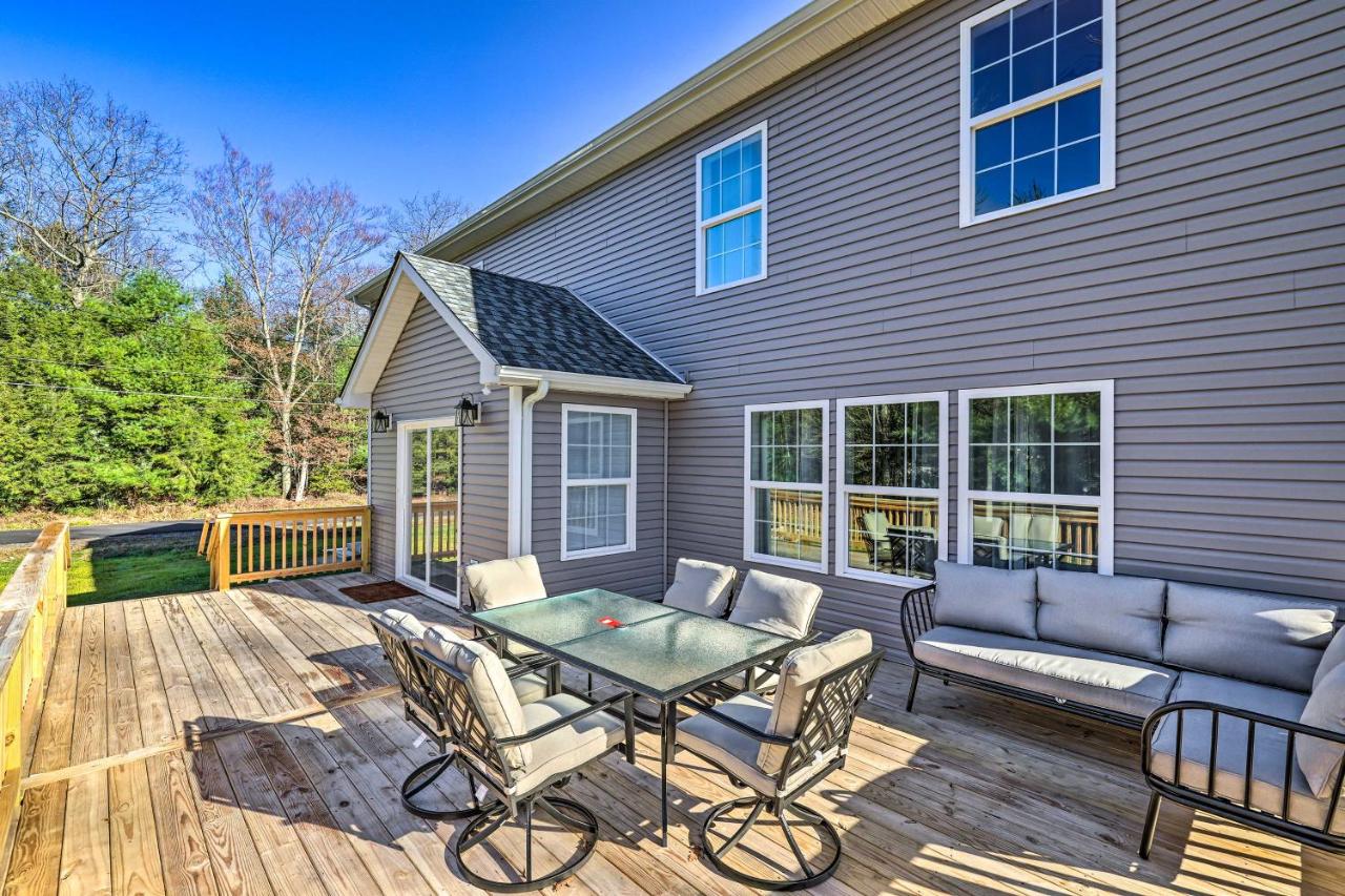 Community Beach and Lake Pocono Summit Escape - Ferienwohnung