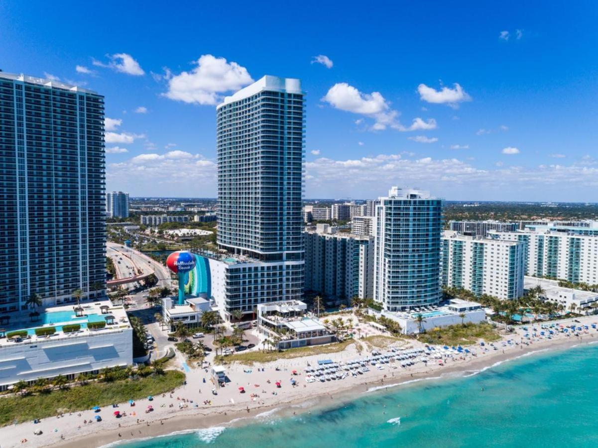 Luxury Beachfront Apartment in Lyfe Resort - B&B