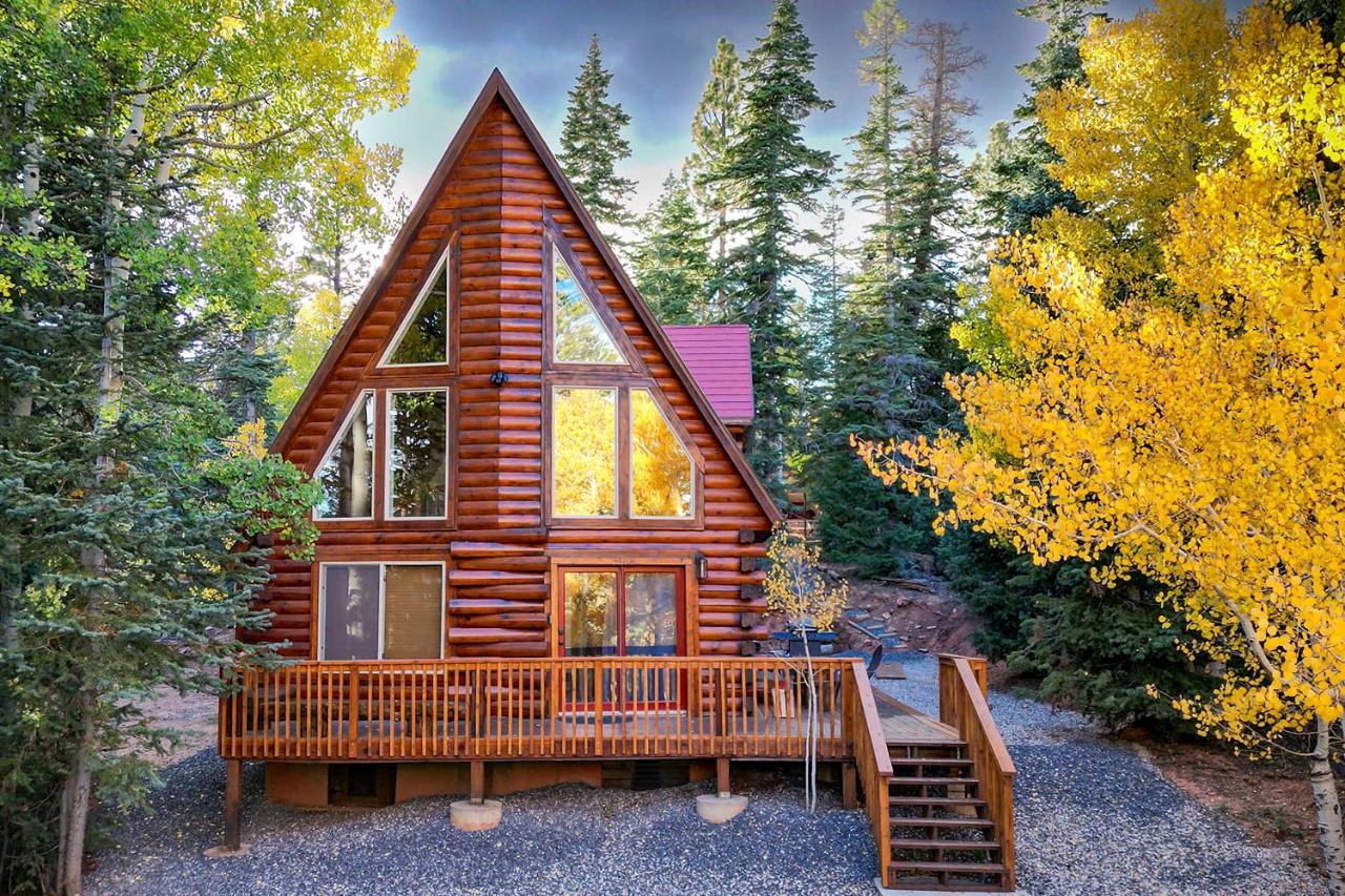 B&B Duck Creek Village - A-Frame Cabin Near Hiking and Biking Trails! - Bed and Breakfast Duck Creek Village