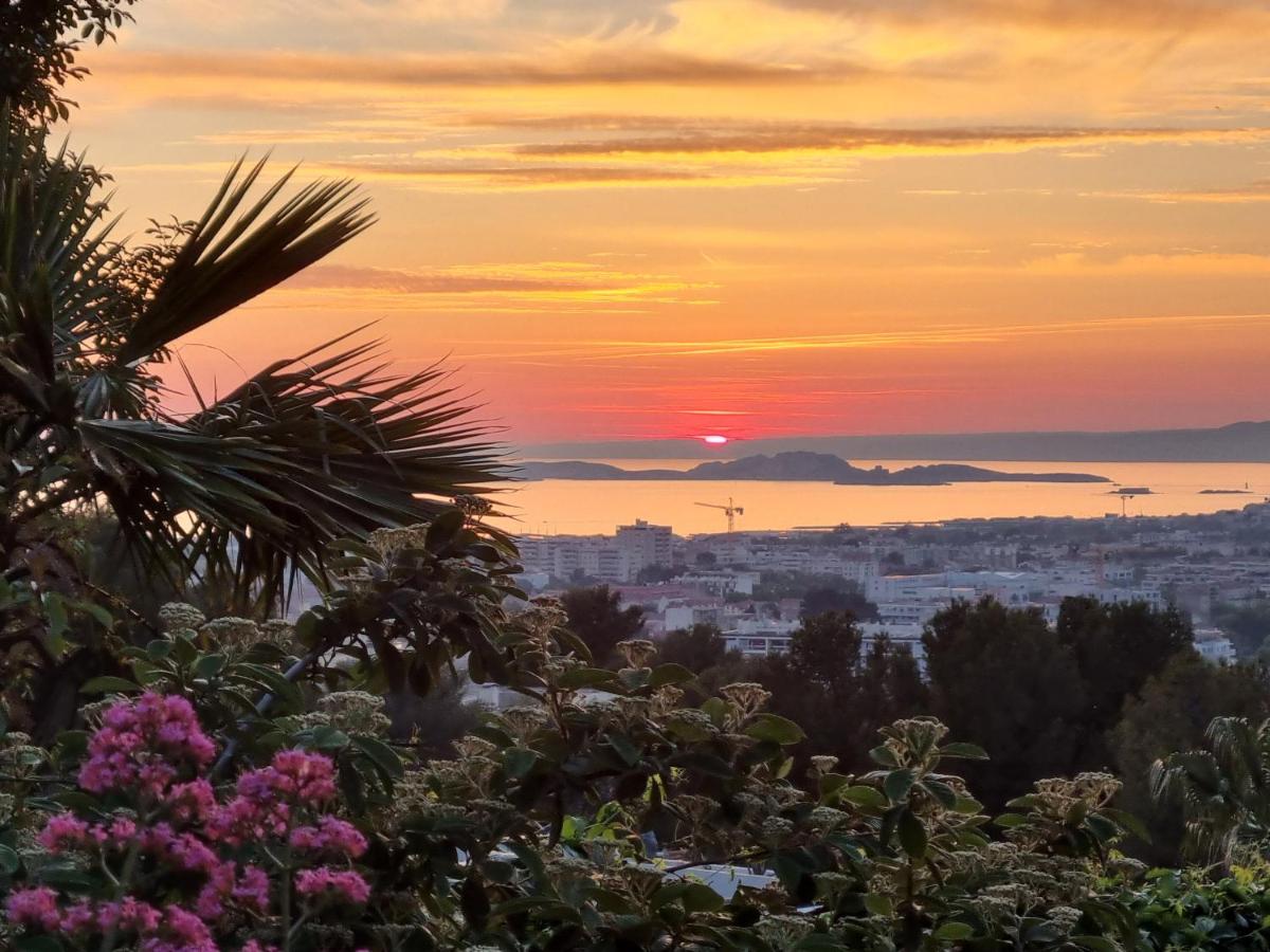 B&B Marseille - Le relais perché - vue mer et ville - Bed and Breakfast Marseille