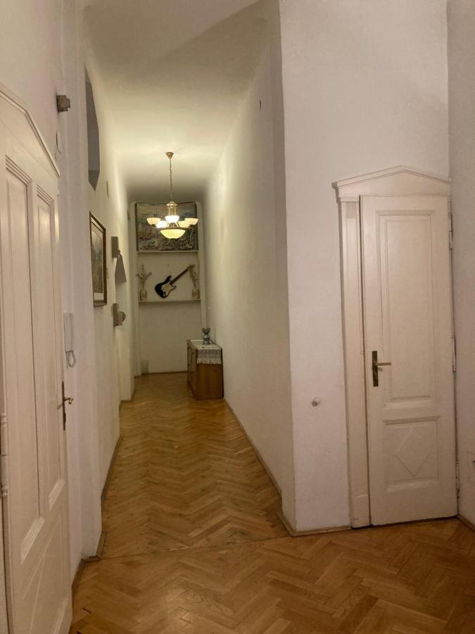 Elegance in the Heart - B&B Budapest