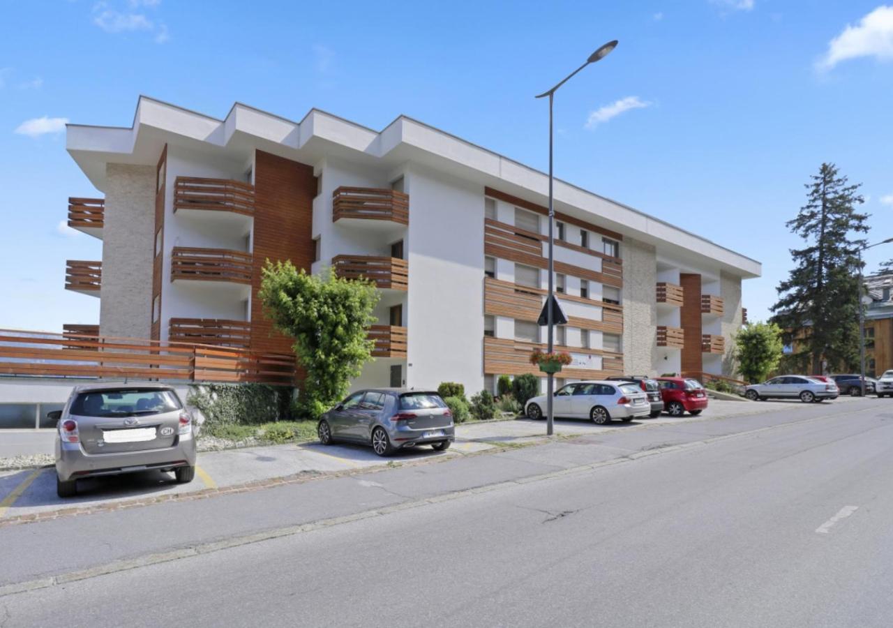 Studio rénové avec vue imprenable sur les Alpes - Bed and Breakfast