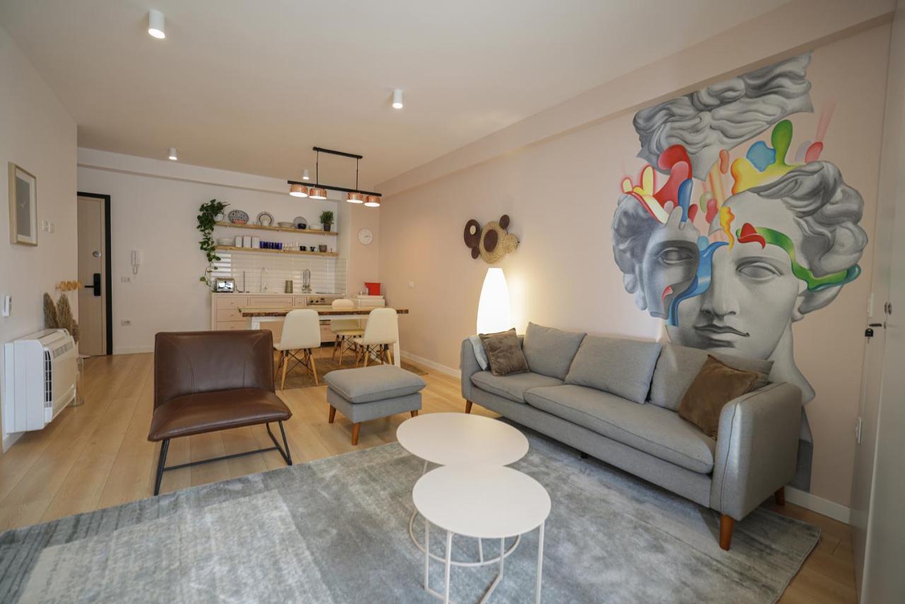 Apollo Apartment by Holistay - Bed and Breakfast Tirana