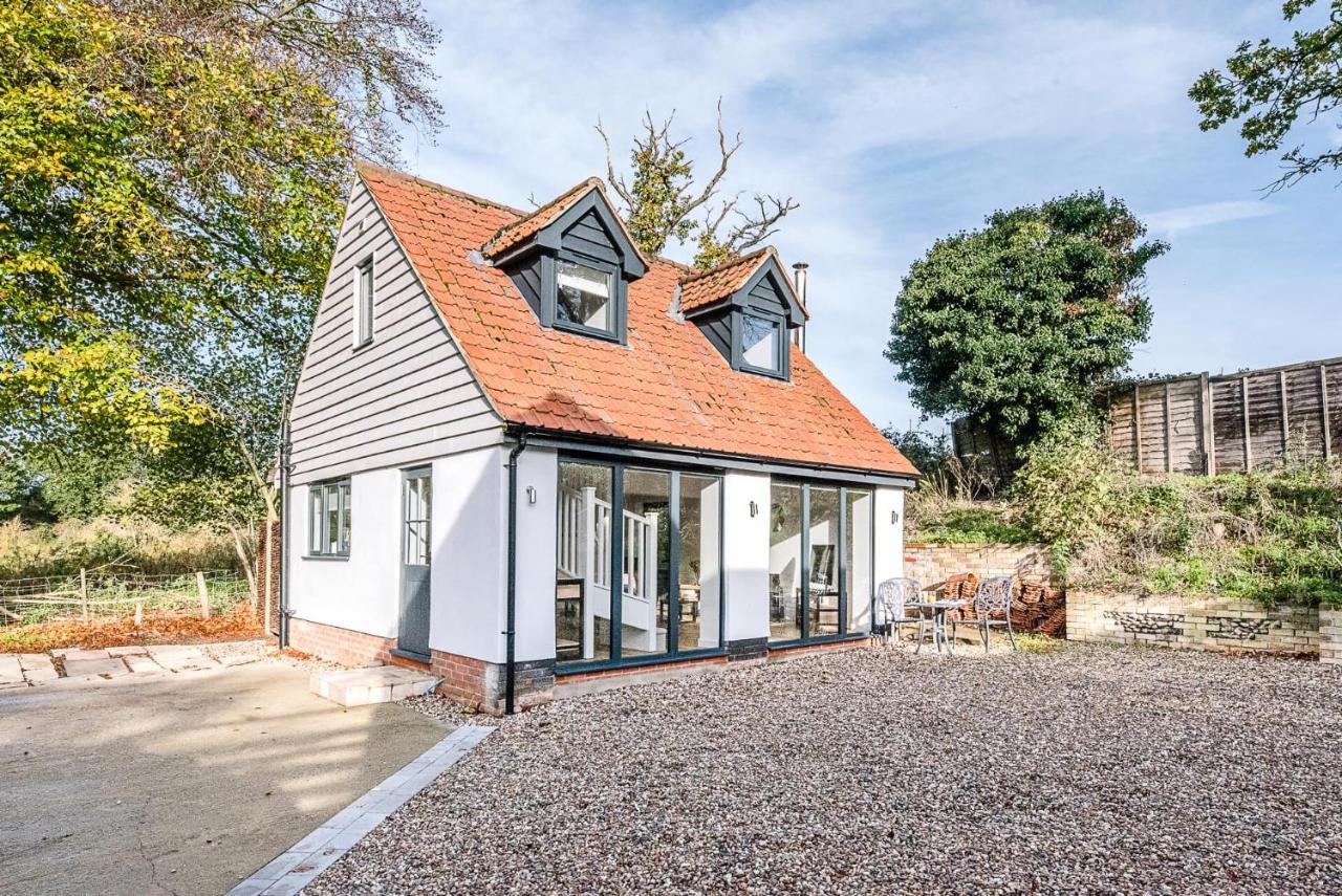 Little Honey Pot, Benhall - Bed and Breakfast