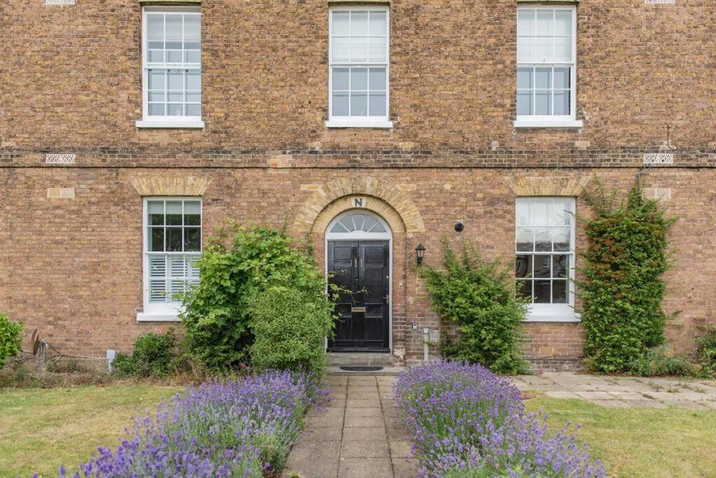 Admiralty House - B&B